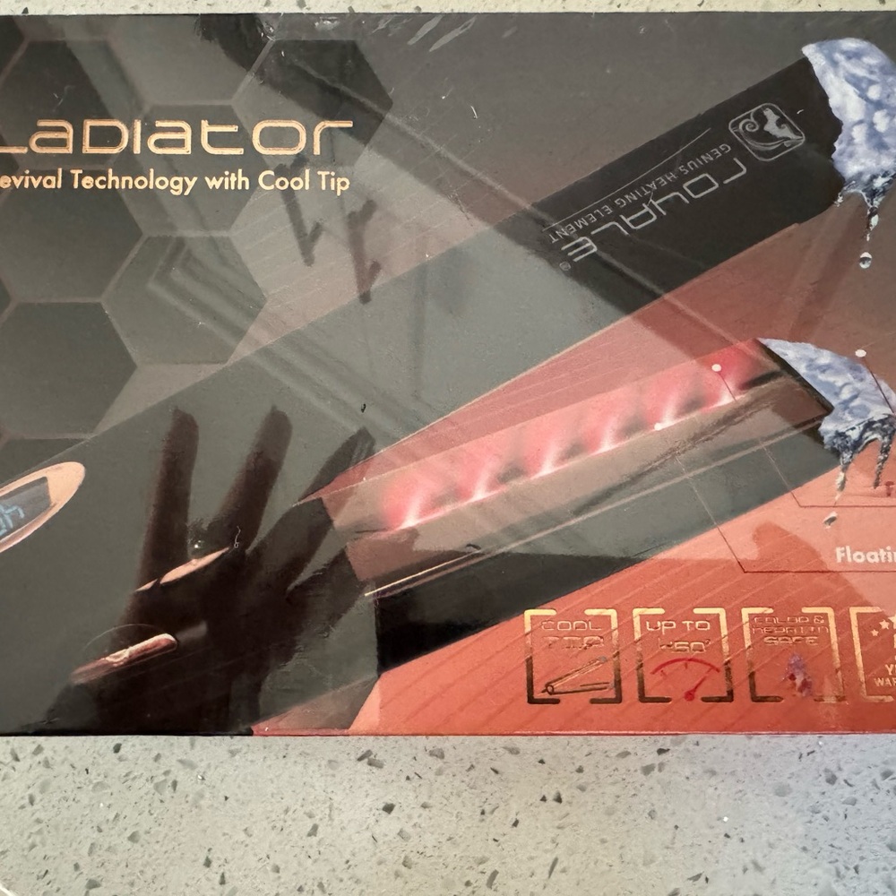 Rouge Helium Gladiator Hair Styling Tool - Black and Red